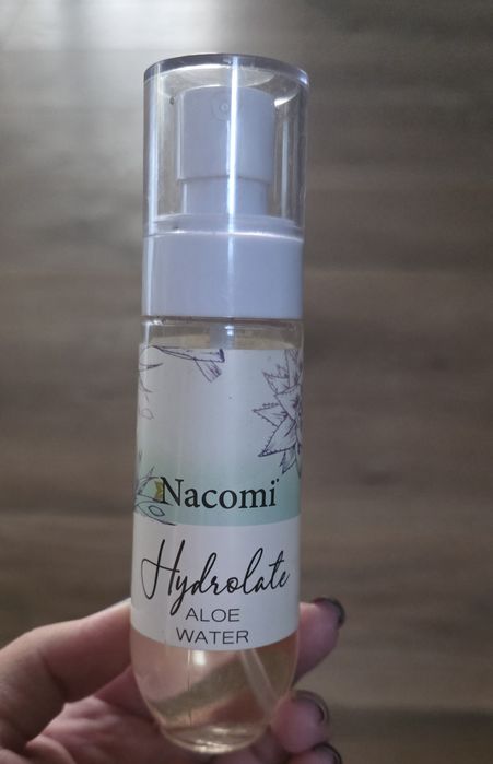 Hydrolat aloesowy Nacomi.