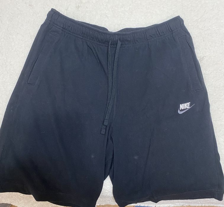 Vendo calções da Nike