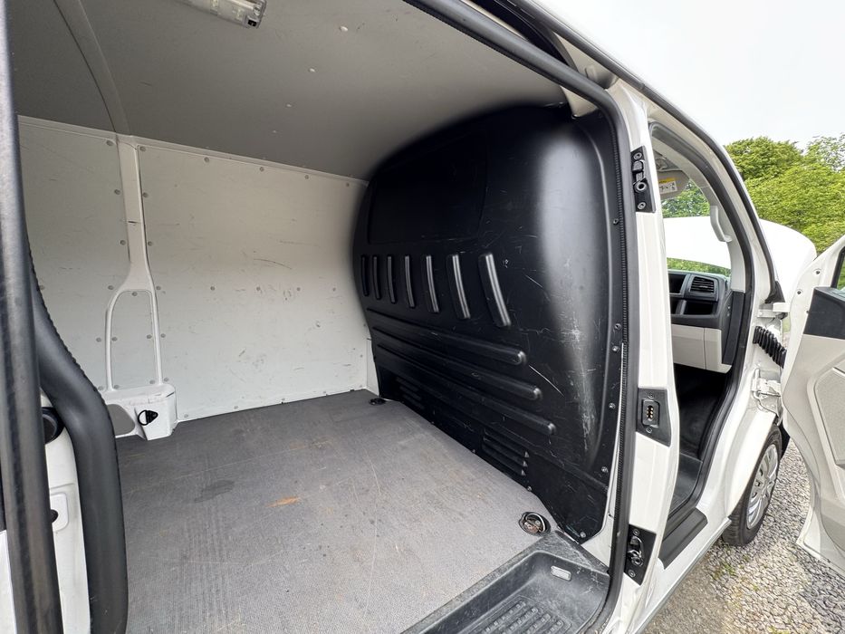 Volkswagen Transporter T-6