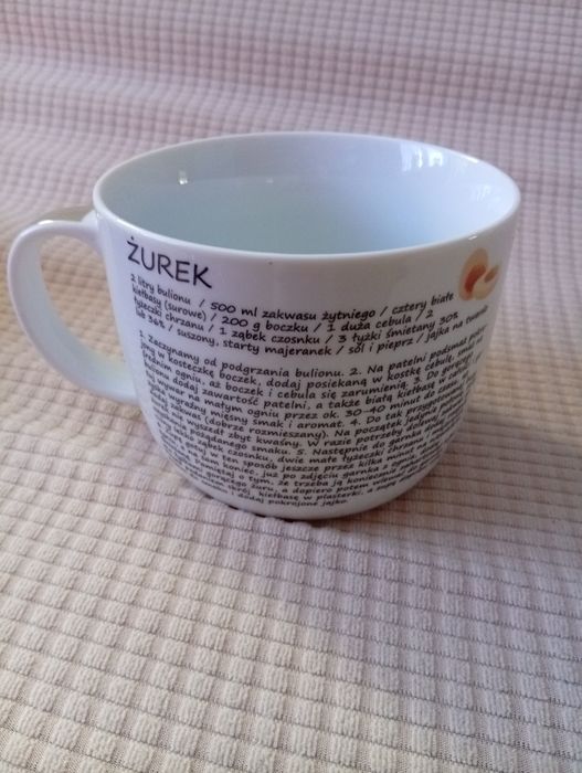 Ceramiczny kubek na zupę.