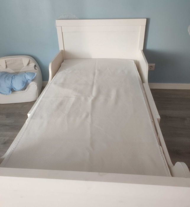 Cama criança extensível ikea + colchão