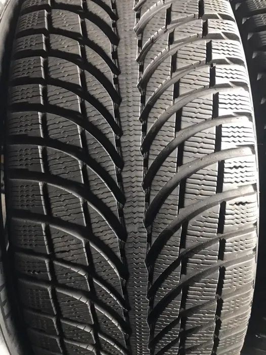 Купити різношорокий комплект зимових БУ шин резини 275/35R19+245/40R19