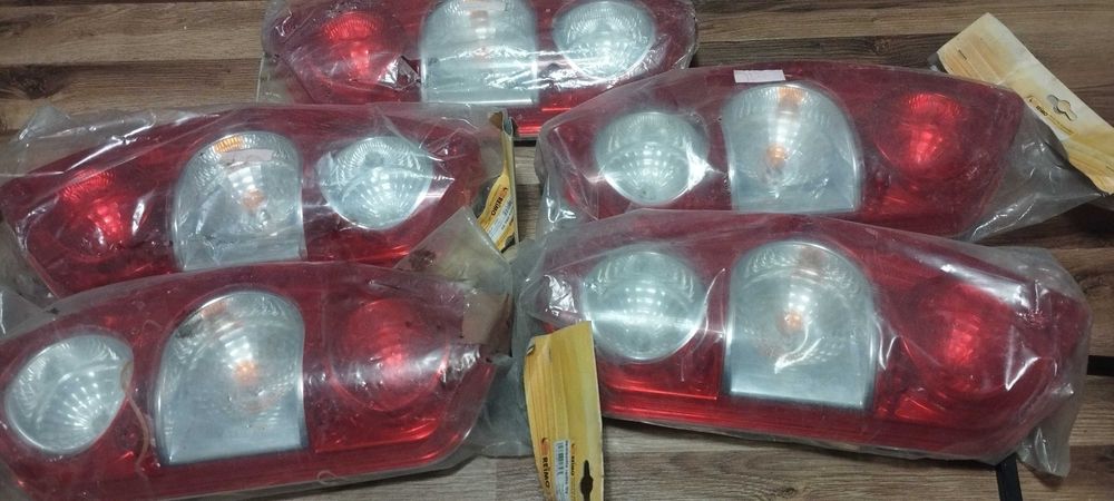 Lampa tylna zespolona HELLA 2SK  343 x440-027 kamper