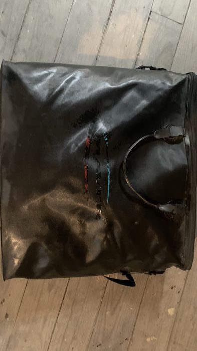 Sacos para peixe marca barros com saco de couro para levar ,