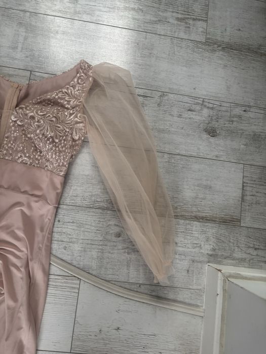 Sukienka beżowa Mollie