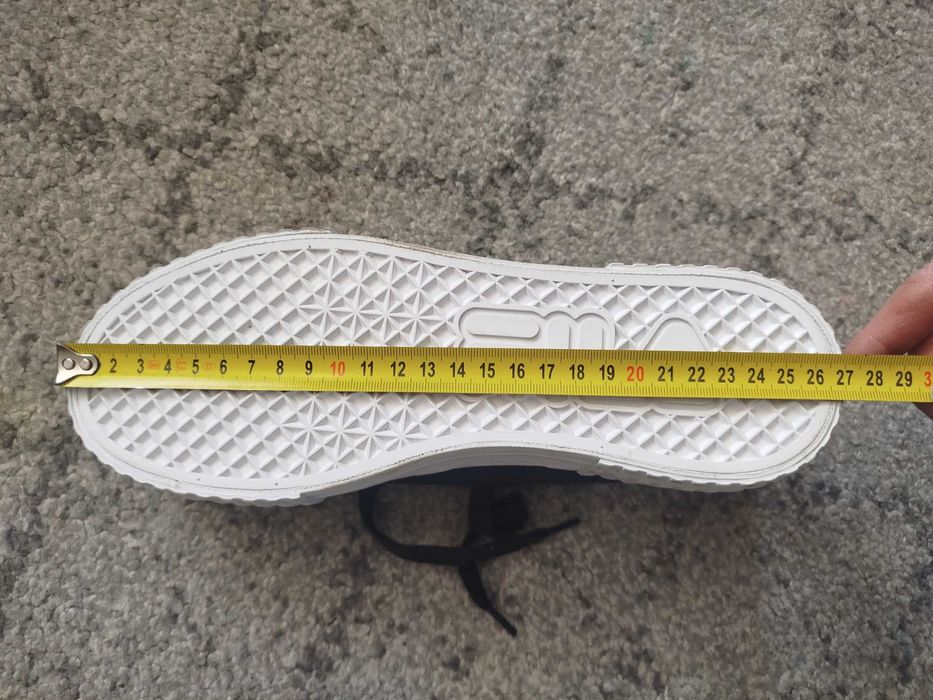 Buty FILA rozm. 39