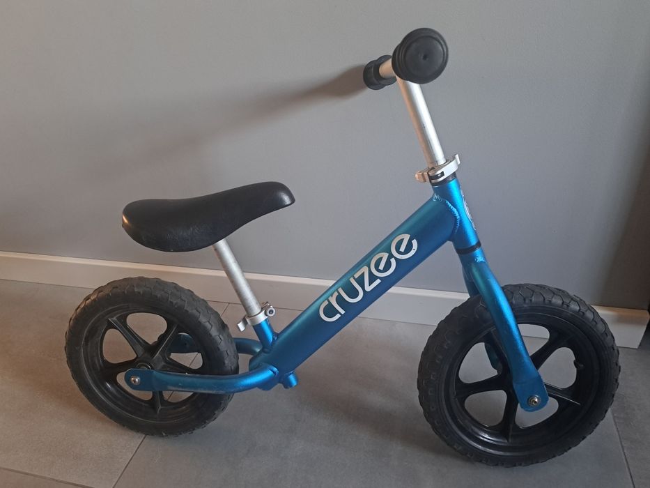 Cruzee rowerek biegowy niebieski