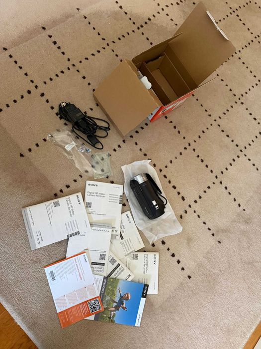 Handycam SONY - HDR-CX 240E