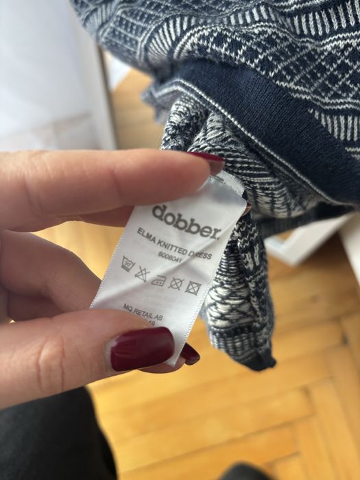 Wełniana sweterkowa sukienka dobber XS 34