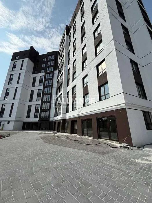 2к квартира біля озера. Вул Ленкавського