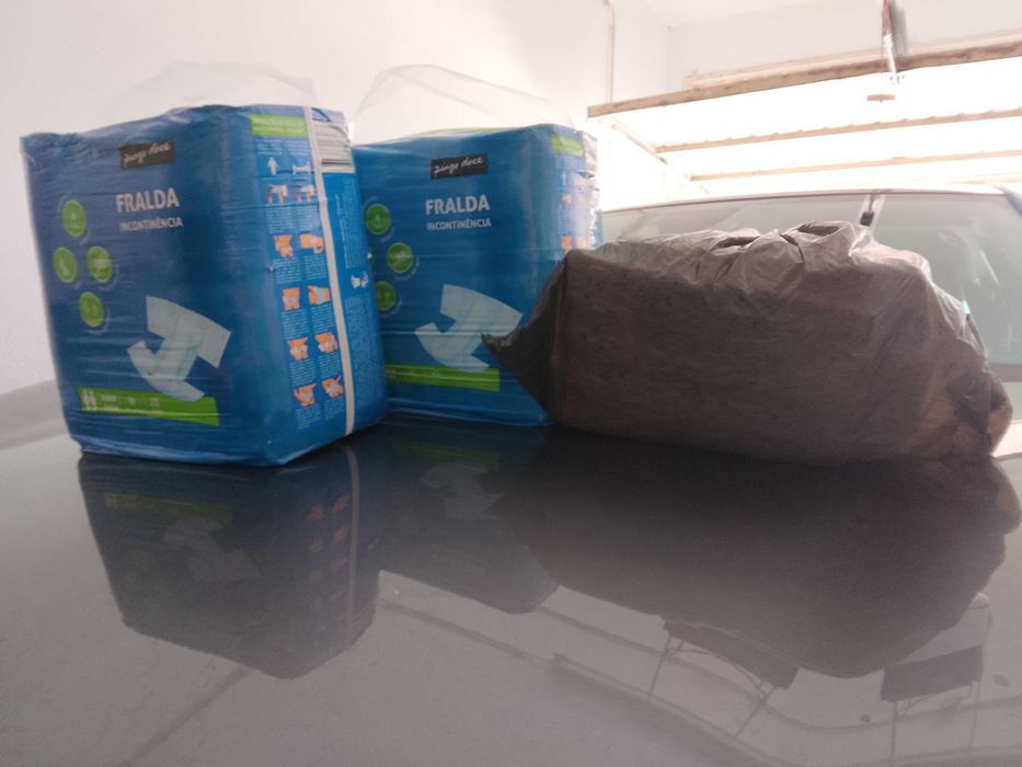 Fraldas incontinência tamanho M, 71 unidades, 12€