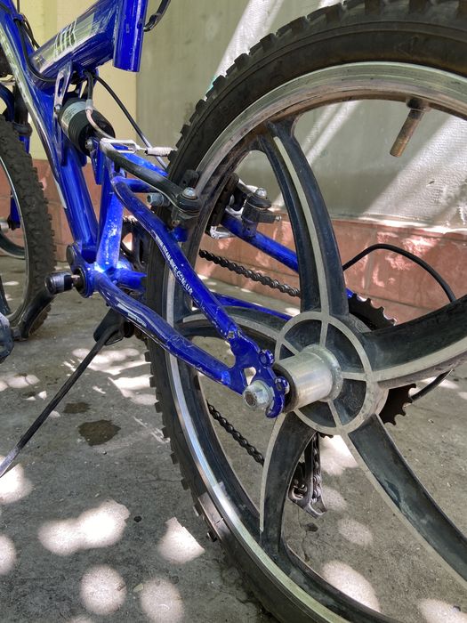 велосипед Titan Air синього кольору