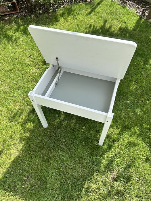 Stolik dzieciecy Sundvik + krzesełka gratis