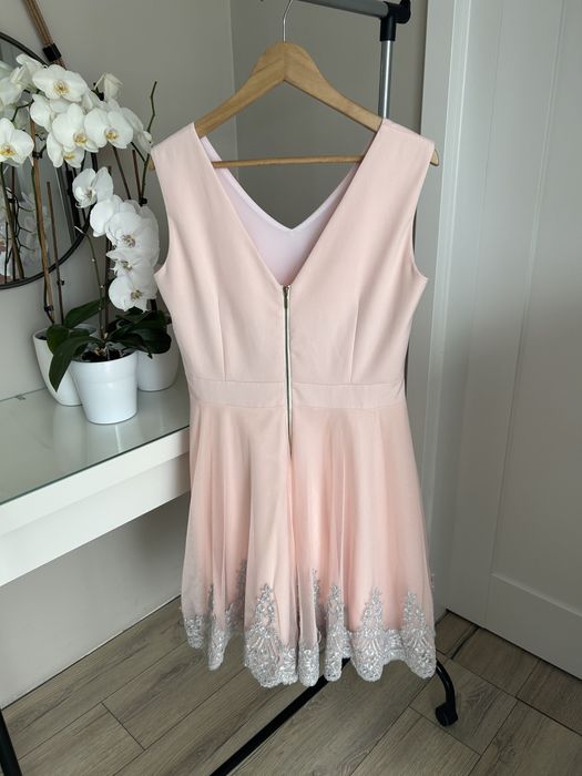 Sukienka balowa / księżniczki rozkloszowana