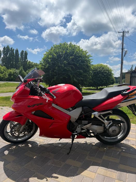 Honda VFR 800 !