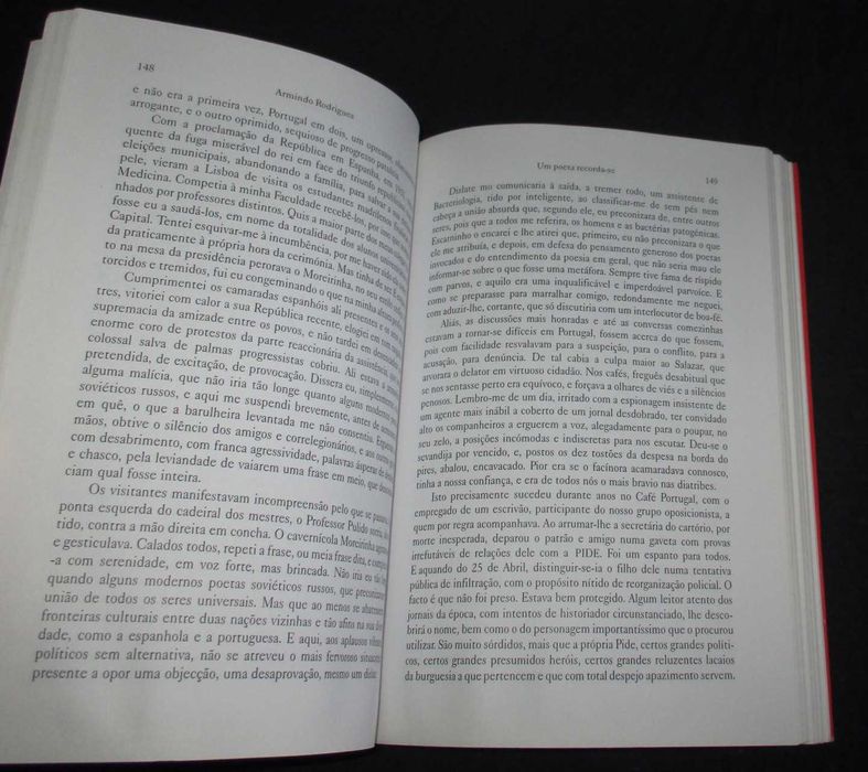 Livro Um Poeta Recorda-se Armindo Rodrigues