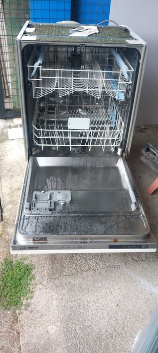 Máquina lavar loiça Beko