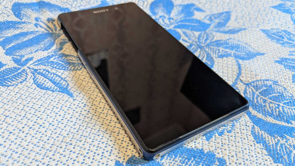 Sony Xperia Z2. Проблемний, під ремонт чи на запчастини.