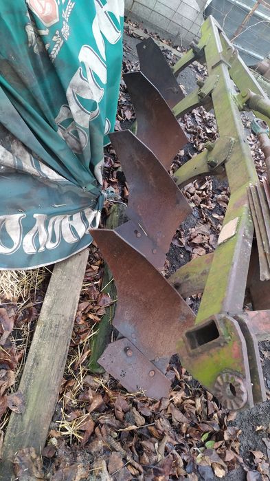 Продам Трактор Т-40 . Прицеп.Плуг