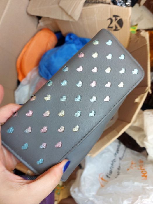 Сумки жіночі, віддам безкоштовно