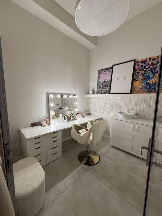 Kameralny Gabinet w Sercu Garnizonu – Do wynajęcia od początku marca!