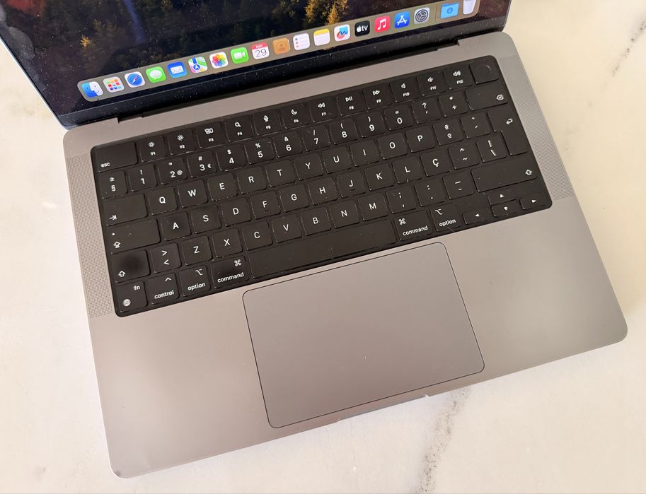 MacBook 14 Pro M1 - 500gb - 16gb - 2021