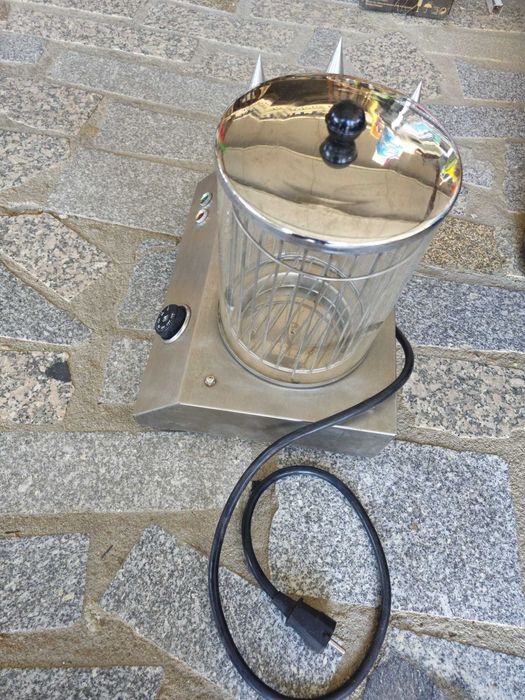 Maquina de Cachorros industrial 1000w (Nova)