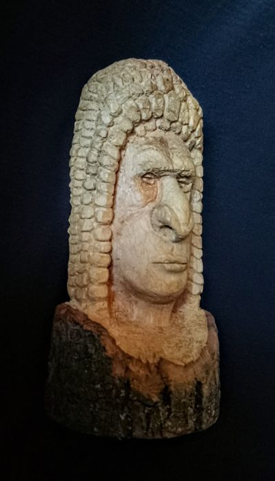 Ludvik król rzeźba drewno prezent