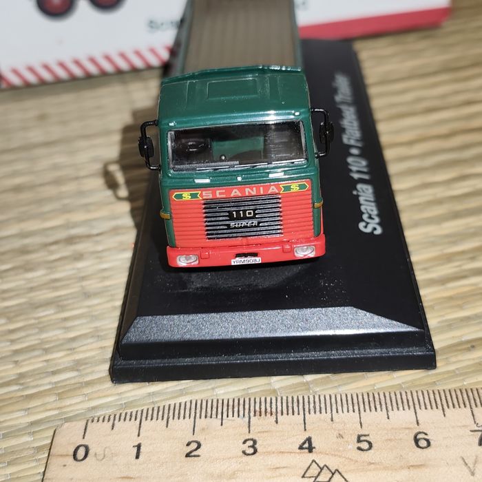 Колекційна модель Scania 110 Super Flatbed Trailer Eddie Stobart 1:76 Atlas Editions