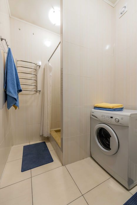 2к квартира в центре возле Майдана, Крещатик 13