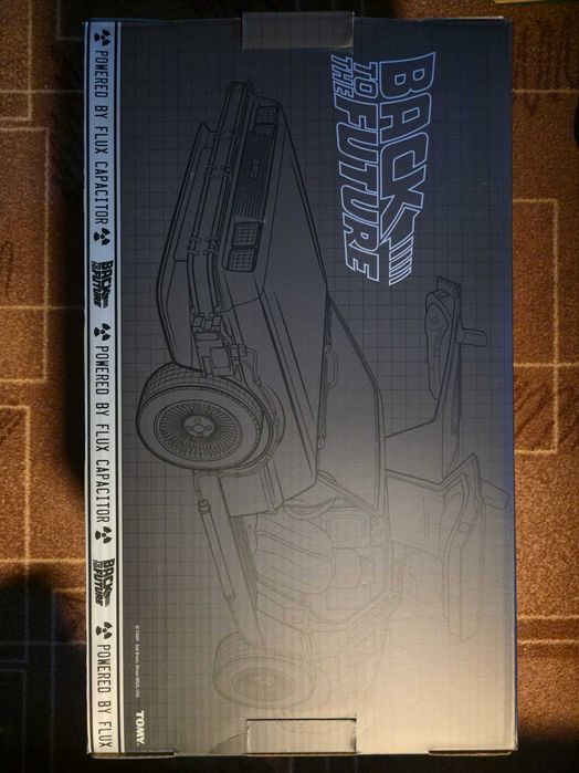 TOMY DeLorean (Делоріан) 1:10 — Назад у майбутнє / Back to the Future