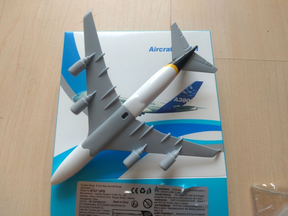 Model 1/400 samolot Boeing 747 UPS metalowy metal