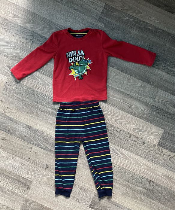 Бавоняна  флісова махрова піжама 3-4 роки