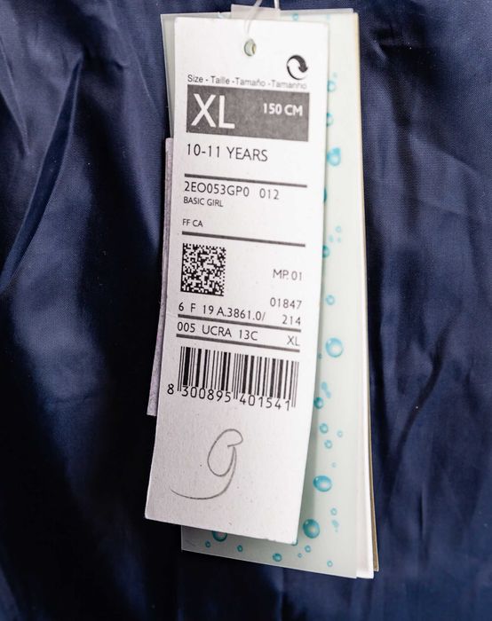 Нова зимова куртка Beneton на дівчинку 10-11років, розмір XL.