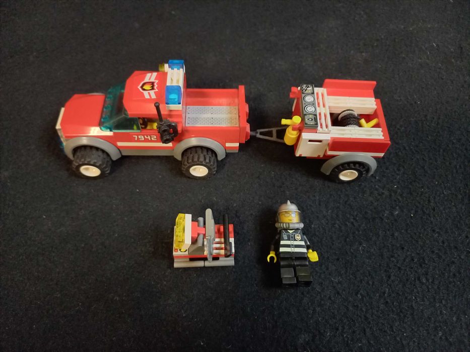 LEGO City Terenowa Ekipa Ratunkowa 7942