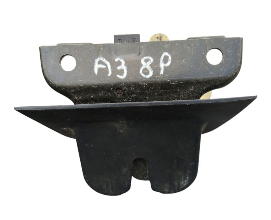 Zamek klapy bagażnika Audi A3 8P3827520A