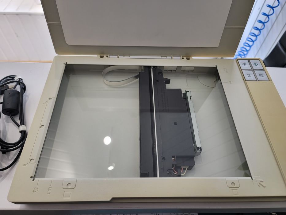 Сканер Epson Perfection V10