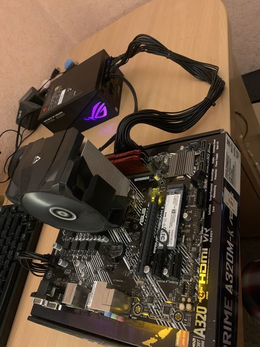 Блок питания ASUS ROG STRIX 850G AURA Gaming.