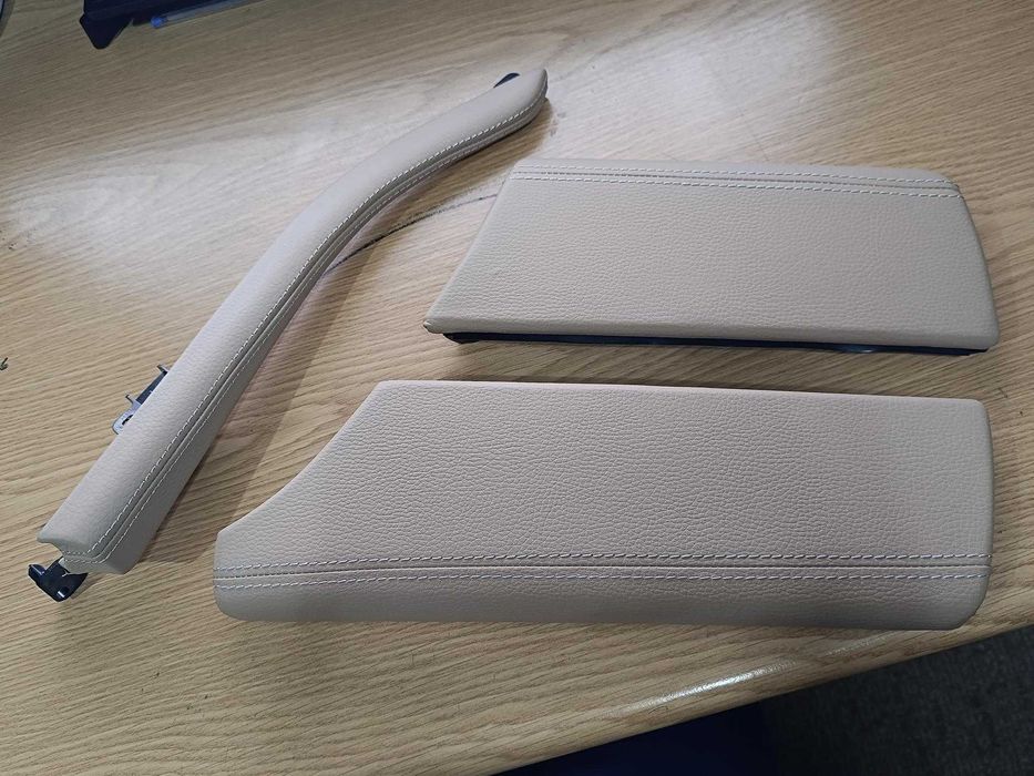 Consola Central | BMW SÉRIE 5 F10/F11/F18 | Apoio de Braço | Puxadores