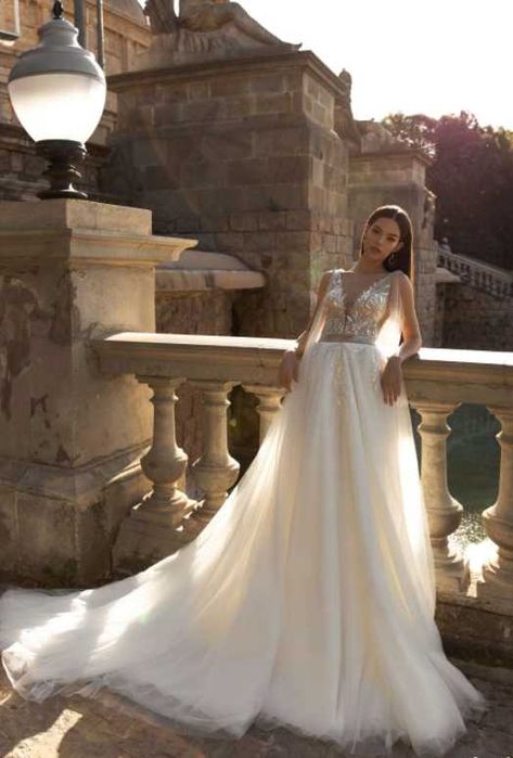 Весільна сукня від madeira wedding