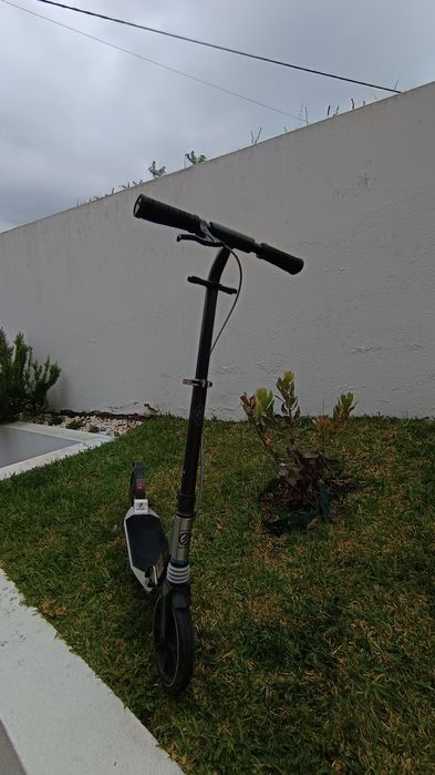 Trotinete Oxelo Town 9 EF – Dobragem Rápida e Suspensão + Travão de Mão
