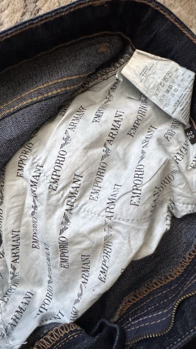 Джинси armani 32 розмір