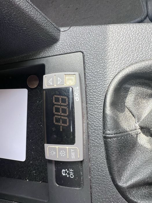 Caddy tdi com Frio