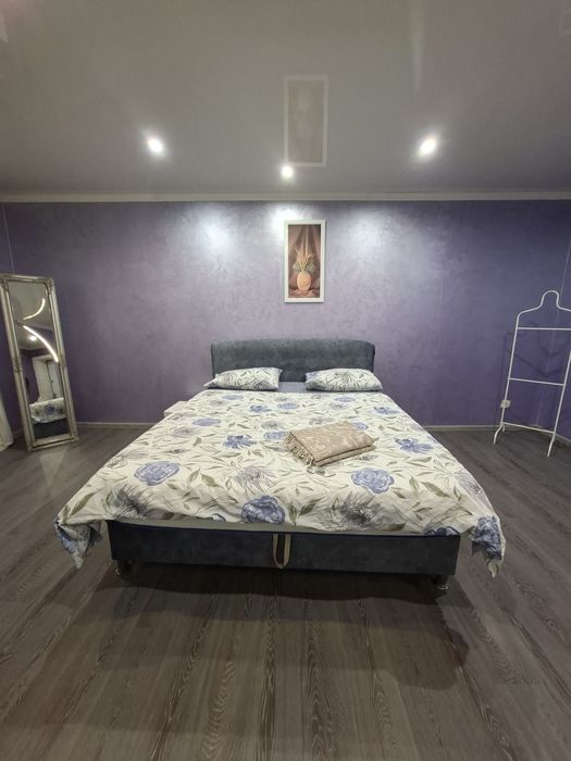 Артем, Тисячка, Епіцентр, Метро, квартира подобово, погодинно,