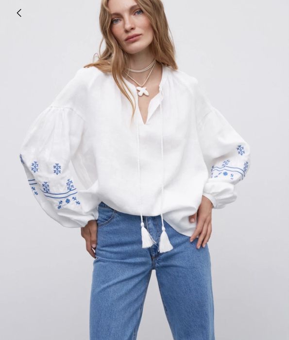 Вишиванка півники Must Have