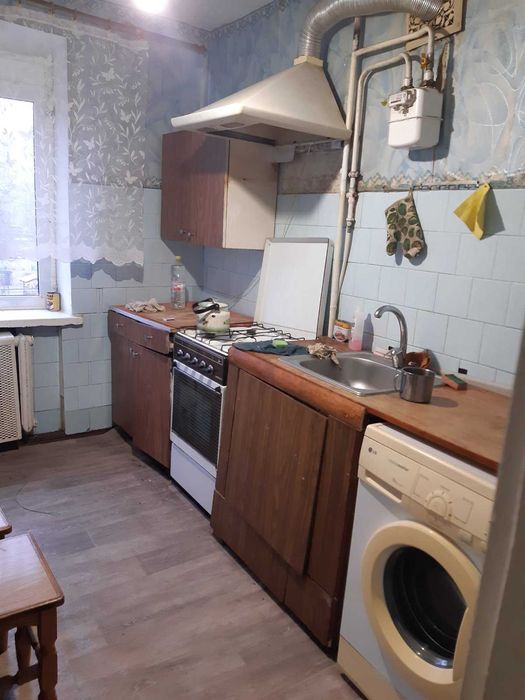 Недорого ! Здам 3х кімн кв  біля готелю Градецький