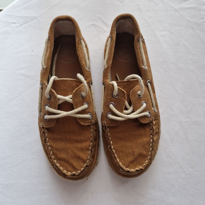 Sapatos tipo mocassins