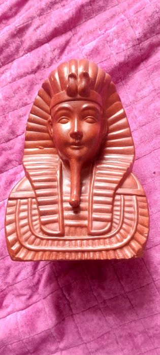 Esfinge em Argila Pintada