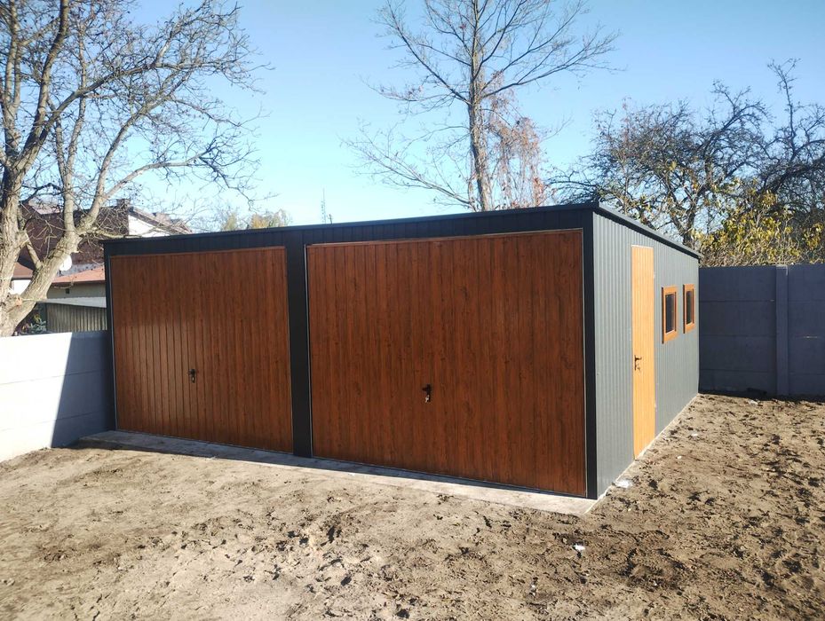 Garaż blaszany 7x6 Premium. Konstrukcja profil zamknięty .  Na wymiar