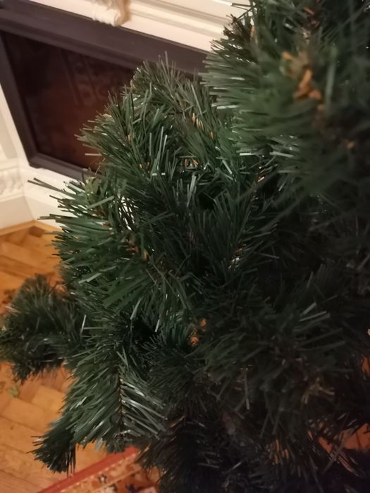 Ялинка штучна нова